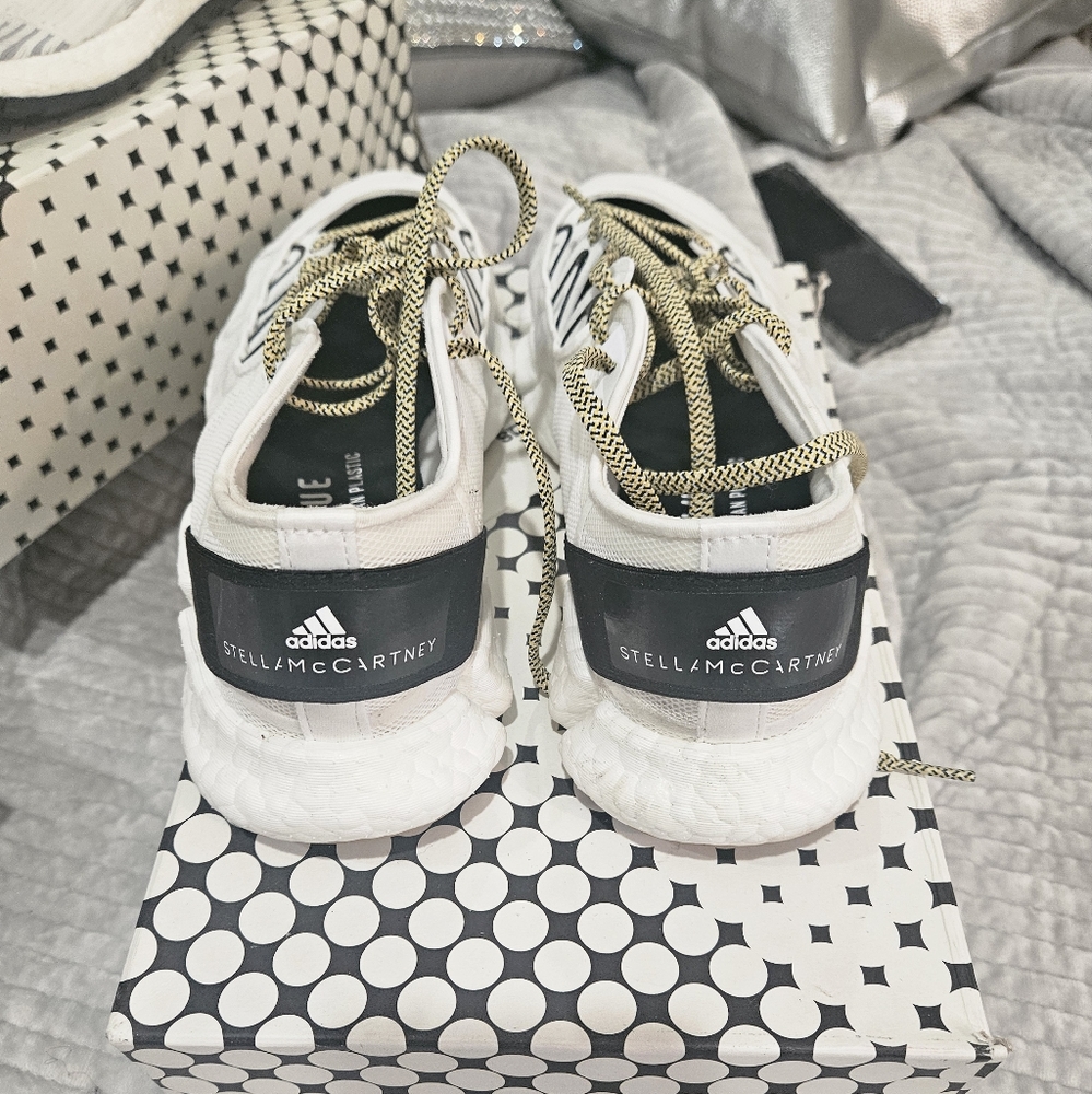 Authentic stella mccartney adidas sneaker